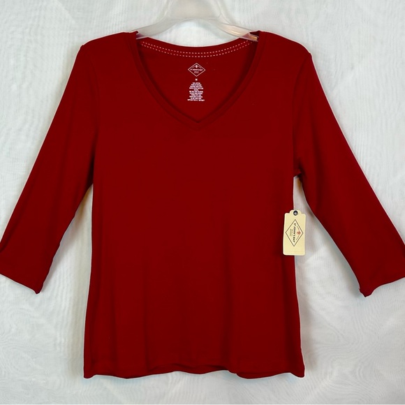 NWT St John’s Bay Red 3/4 Sleeve V Neck Top / size medium - Picture 1 of 7